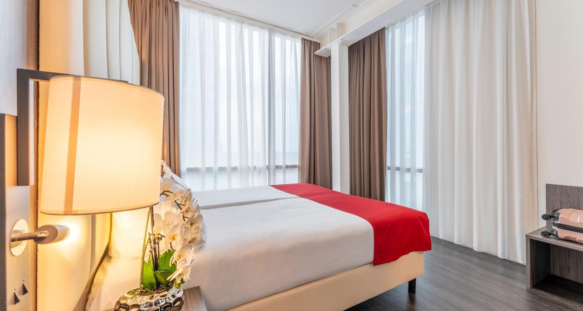 Plaza Premium Almere Eksteriør bilde