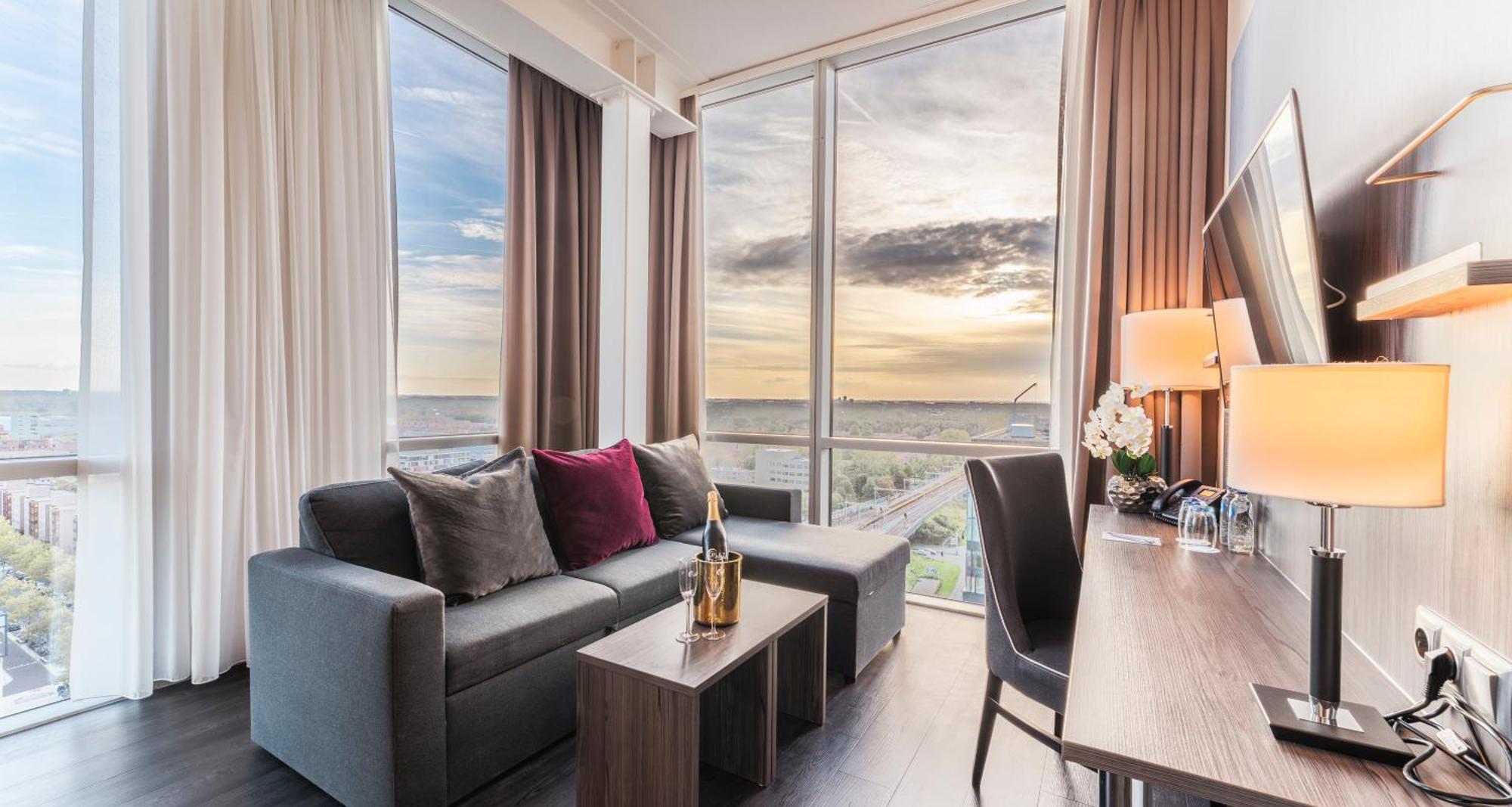 Plaza Premium Almere Eksteriør bilde