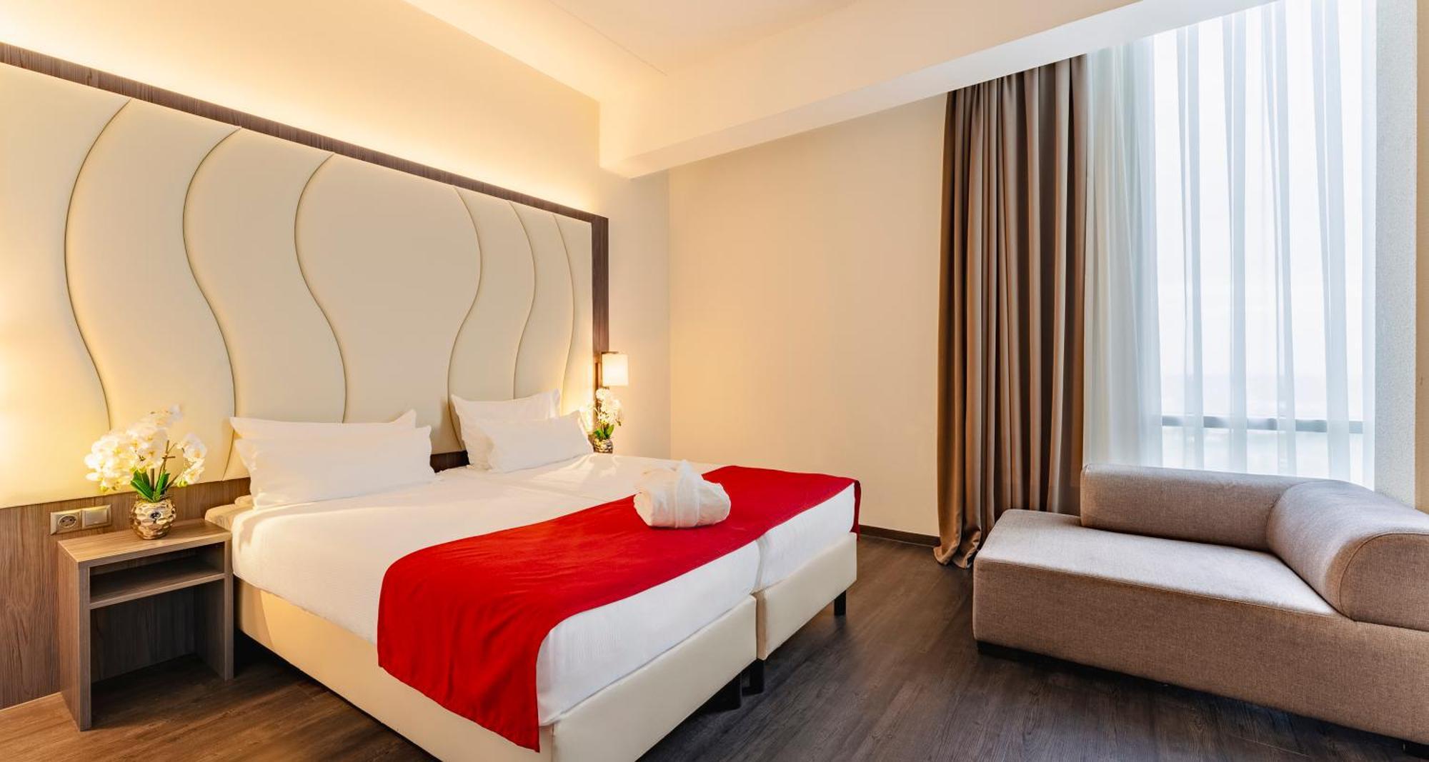 Plaza Premium Almere Eksteriør bilde