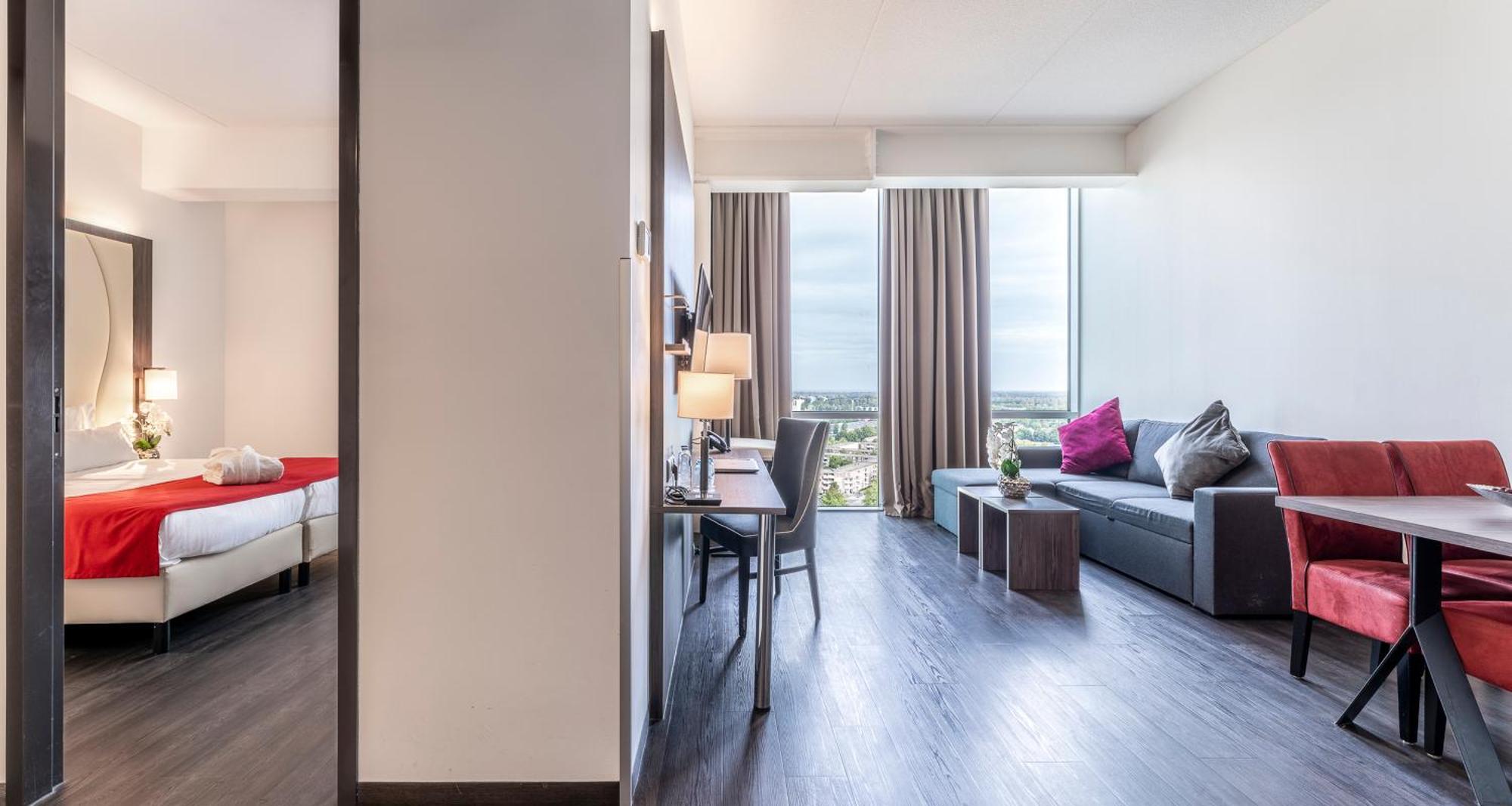 Plaza Premium Almere Eksteriør bilde