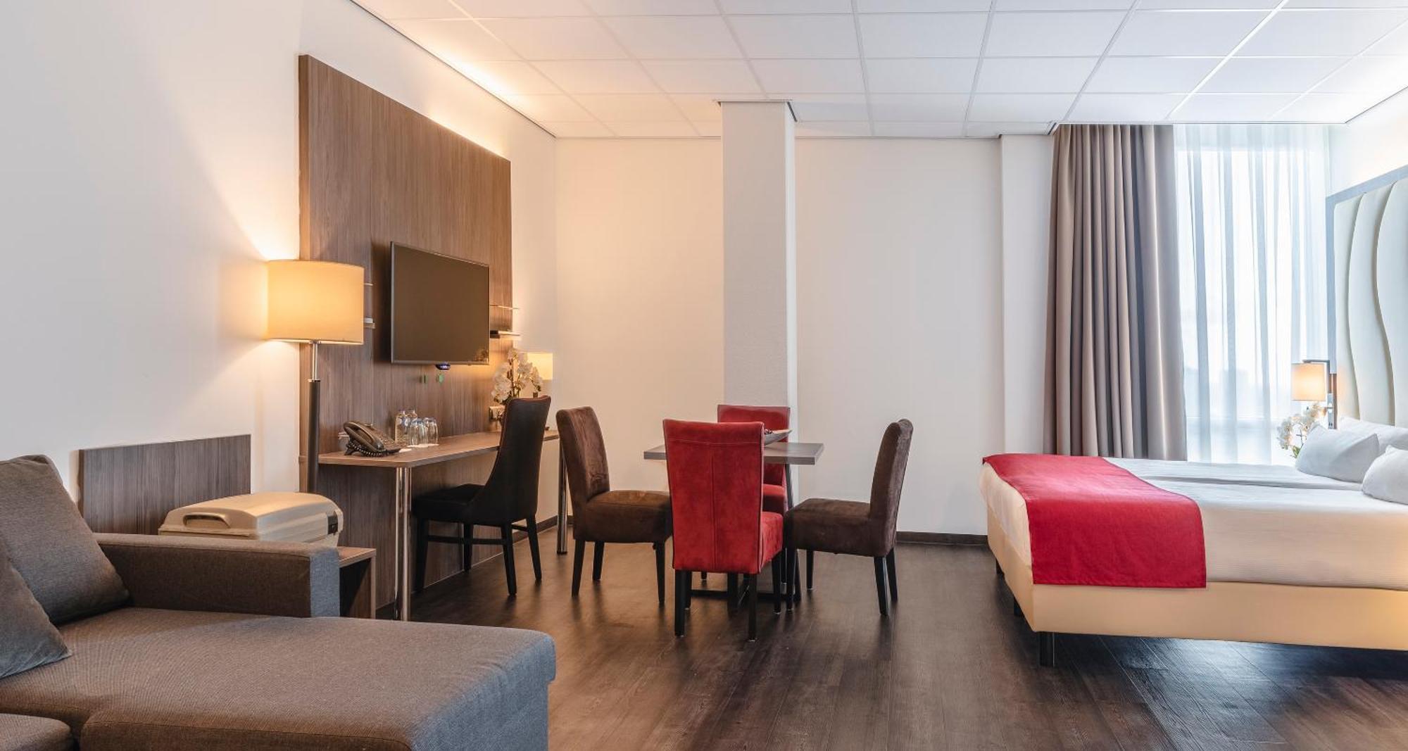 Plaza Premium Almere Eksteriør bilde